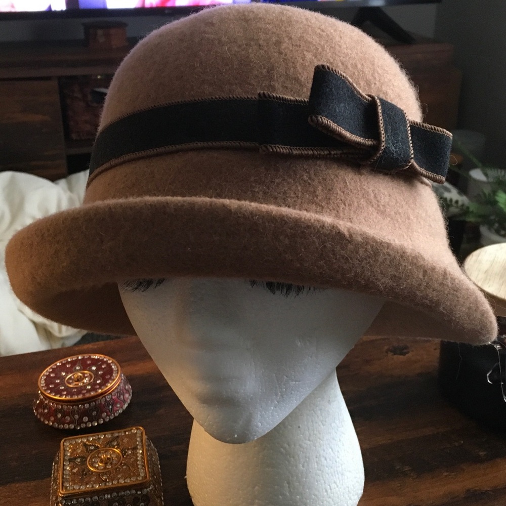 Womens Camel Felt Cloche Hat with Black Ribbon Bow 103